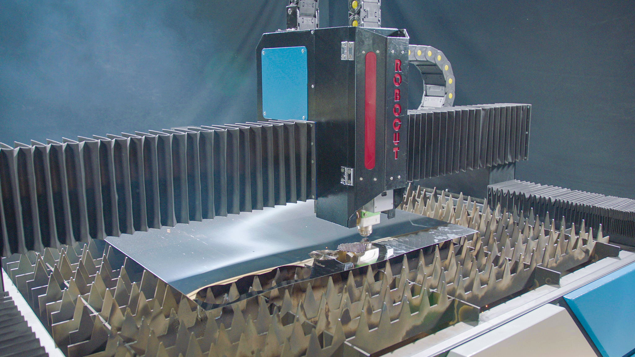 Robocot Lazer Kesim ile Özel Tasarımlarınızı Gerçeğe Dönüştürün